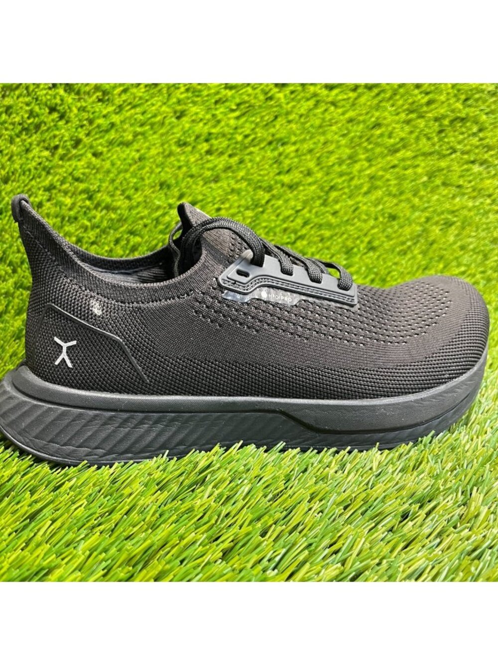 Flux Adapt Runner H2O Pro Black Womens Size 7.5 Athletic Knit Shoes Sneakers